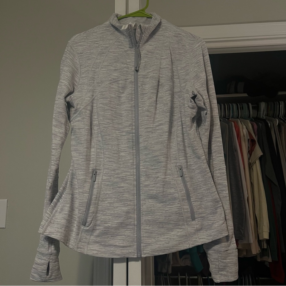 Lululemon define jacket size 14